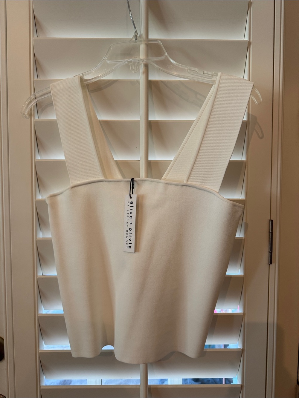 NWT- Alice + Olivia Wide Strap Cream Tank Top - Size Large